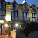 Dona Matilde Hotel 2*